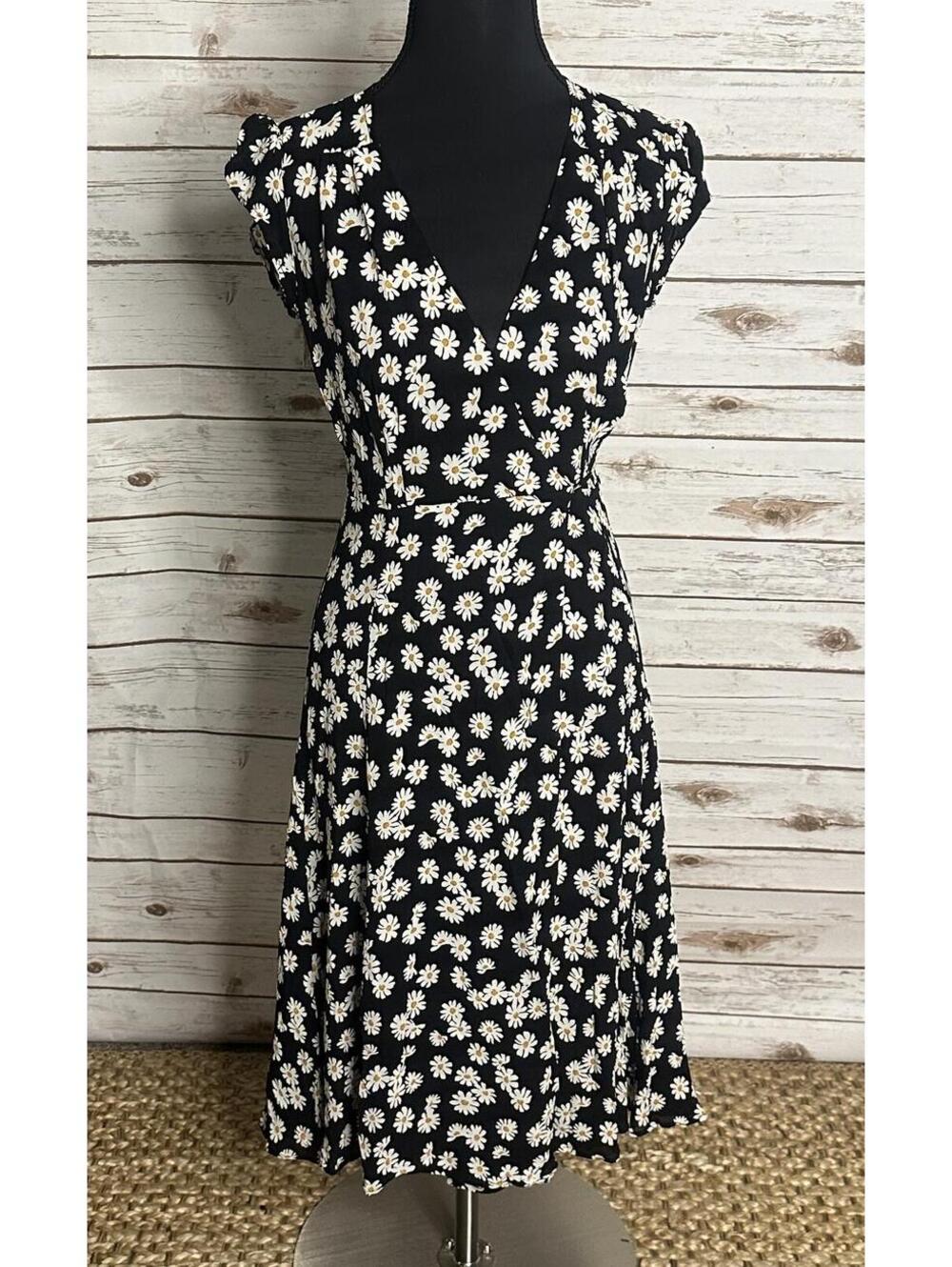 Reformation midi wrap dress XS black daisy fit and flare cottagecore milkmaid